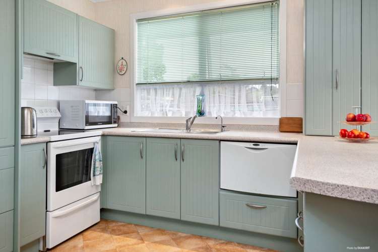 3 Kawakawa Bay Coast Road Kawakawa Bay_6