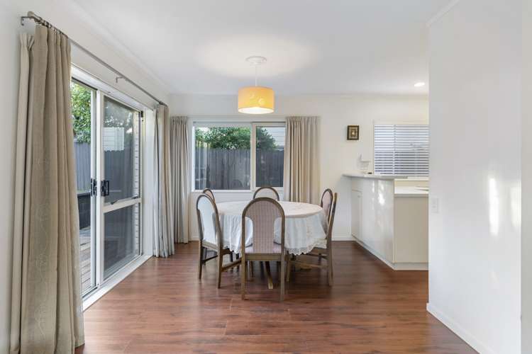 2/201 Abbotts Way Remuera_5