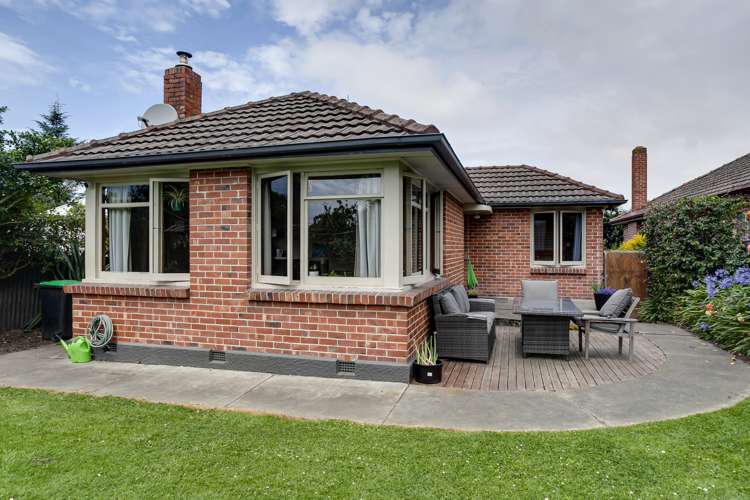 5a Lough Street West End_13