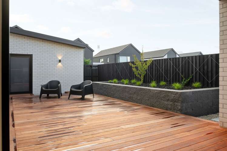 29 Kauri Point Drive Rototuna North_11