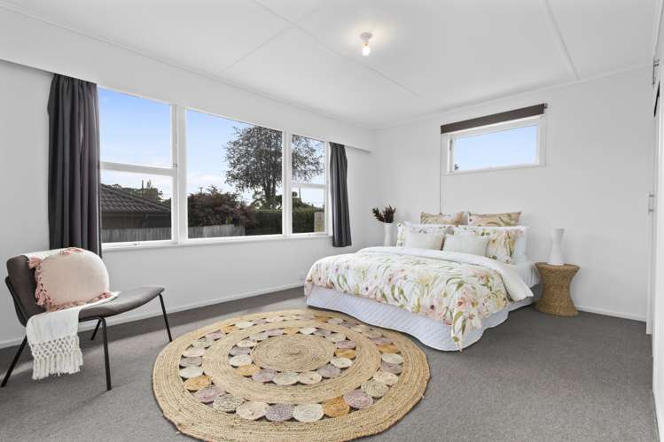 55 Houchens Road Glenview_8