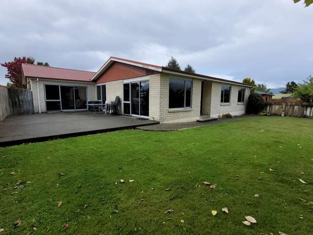FOR RENT - 12 Eglinton Place, Te Anau
