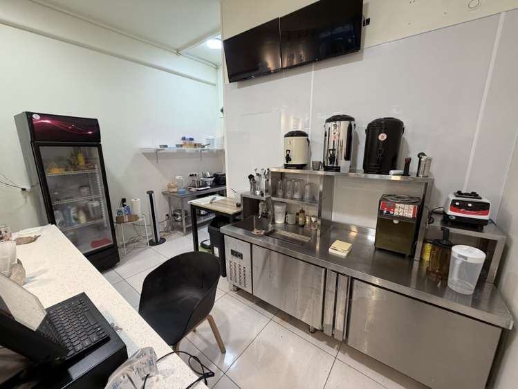 Ground/56 - 60 Hurstmere Road Takapuna_6