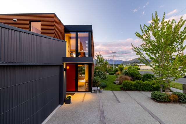 55 Dungarvon Street Wanaka_3