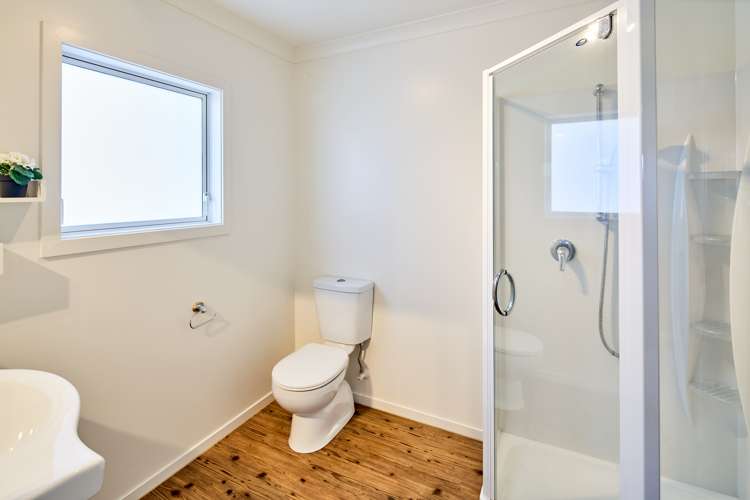 64 Te Puia Drive Aotea_8