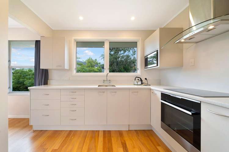 Flat 2/7 Windermere Crescent Blockhouse Bay_4