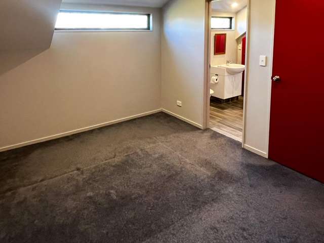 4/140 Chester Street East City Centre_4