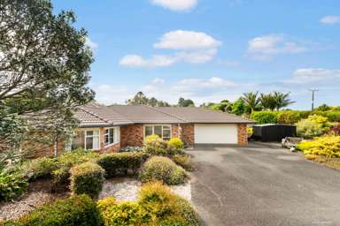 294 Razorback Road_1