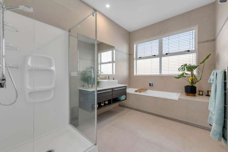 24 Lydiard Place Beachlands_21