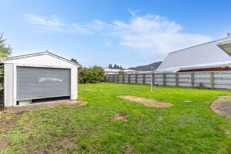 32 Woodward Street Featherston_11