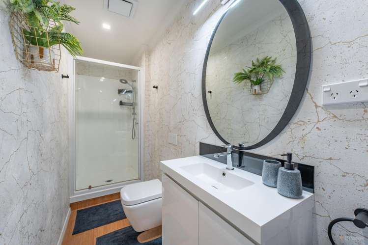 21 Sherratt Street West End_20