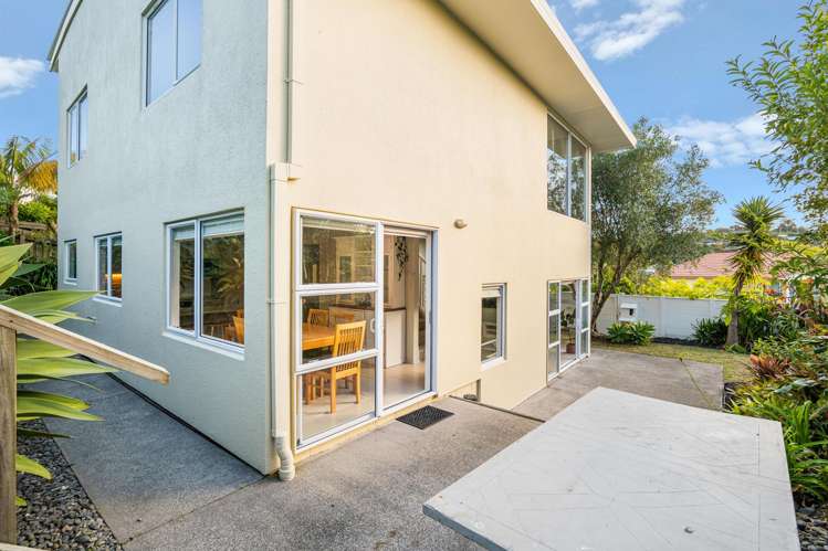 21 Donald Street Stanmore Bay_19