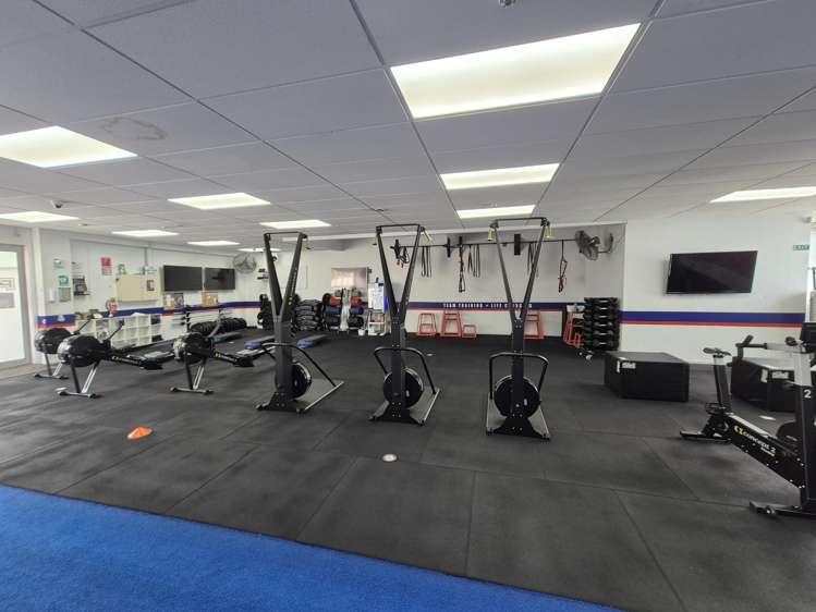 176 West Coast Road Glen Eden_2