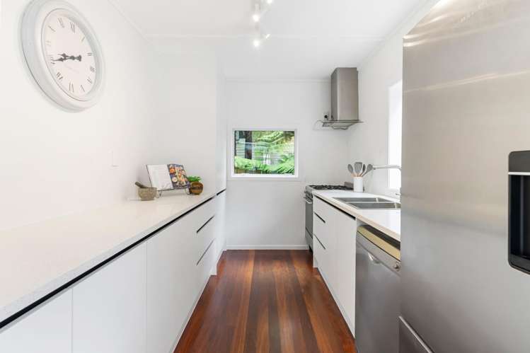 56 Sylvan Valley Avenue Titirangi_6