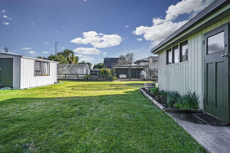 1422 Woodstock Avenue Mayfair_19