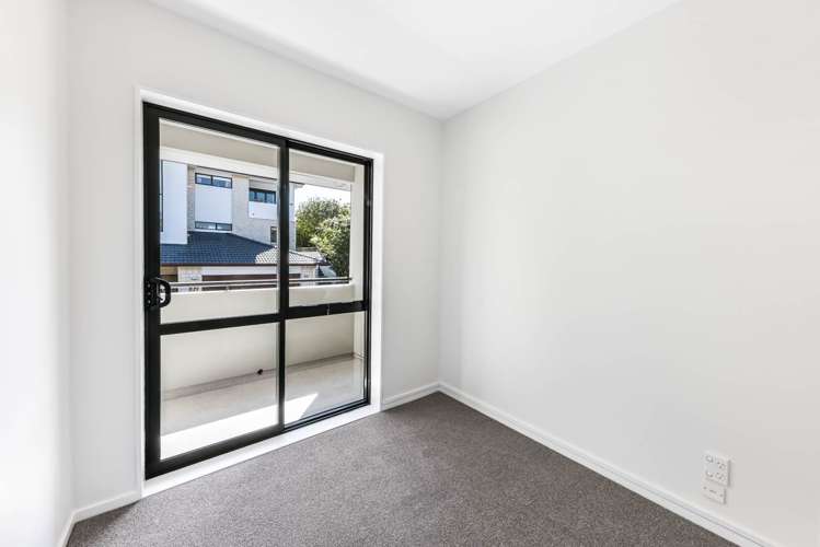 5/90 Albany Highway Greenhithe_17