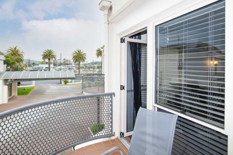 18/24 Reads Quay Gisborne_11