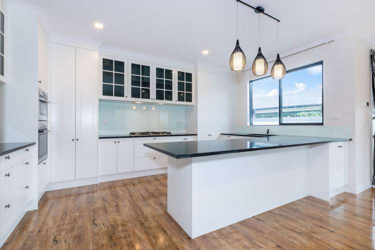 116 Pohutukawa Parade Riverhead_9