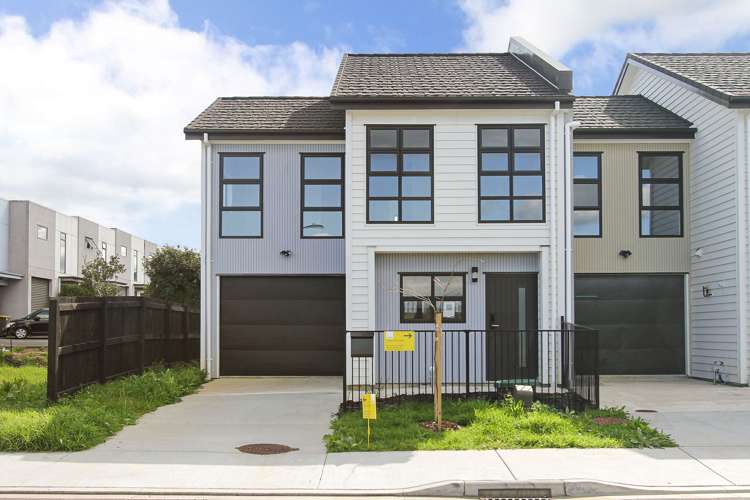 7 Kaha Lane Henderson_16