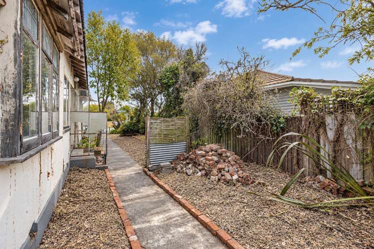 94 Birdwood Avenue Beckenham_39