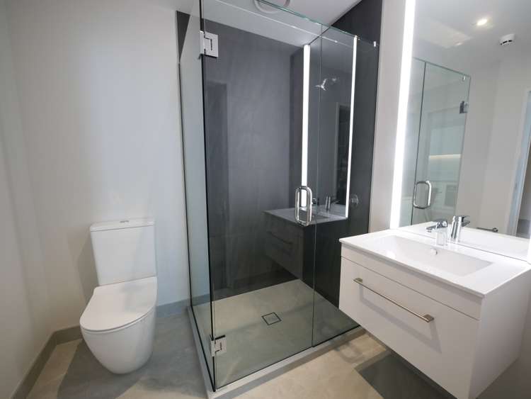 2/41 Filleul Street Dunedin Central_5
