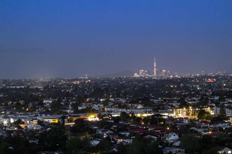 901/8 Waikumete Road_2