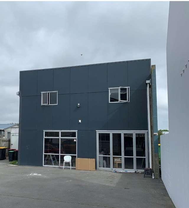 Warehouse - Retail - Fridge