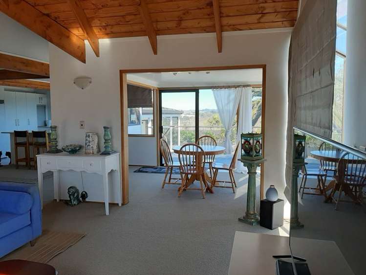 157 Whangaparaoa Road Red Beach_5