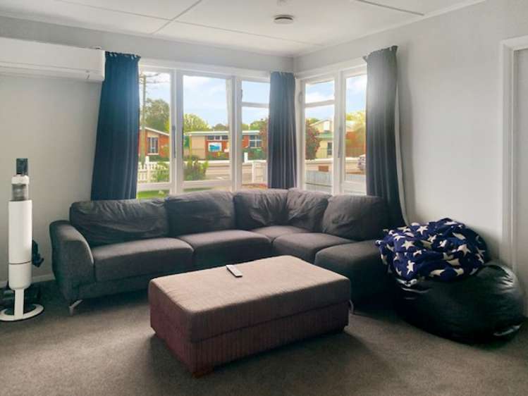 54 Brucefield Avenue 1437_2