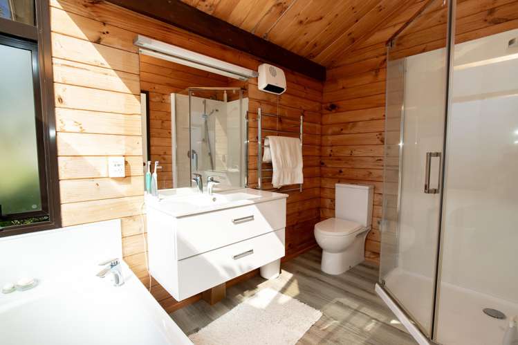 57 Hayward Road Ngatea_13