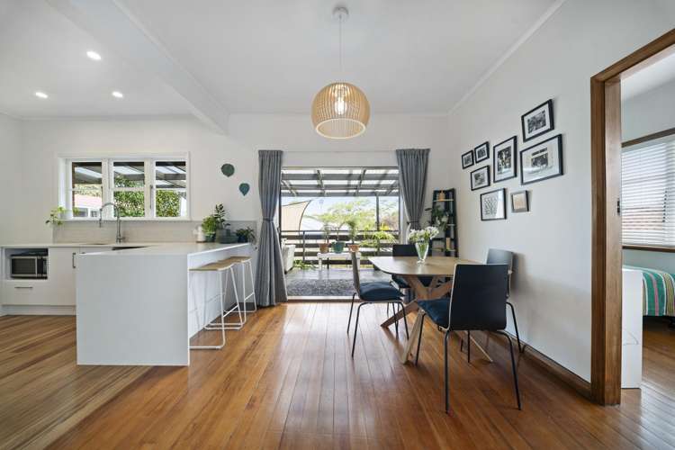 19 Captain Scott Road Glen Eden_10