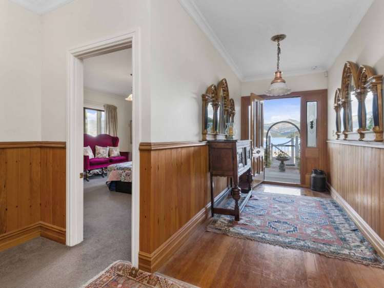 7 Beach Road Akaroa_11