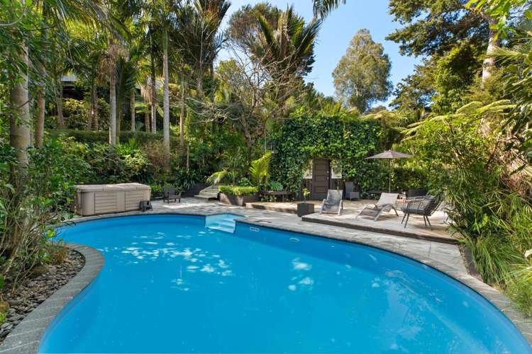 7 Dorothy Road Laingholm_10