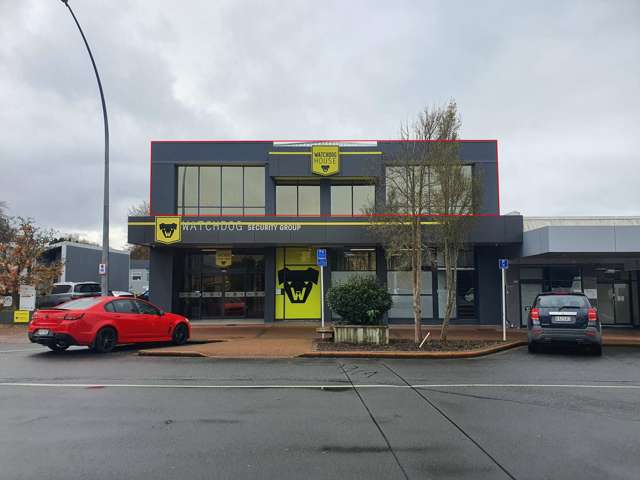 Modern workspace in a well-connected location