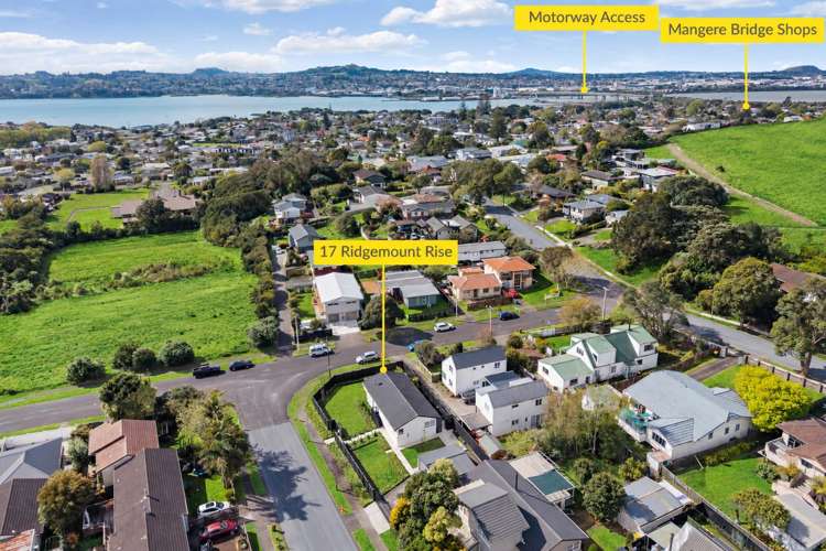17 Ridgemount Rise Mangere Bridge_13