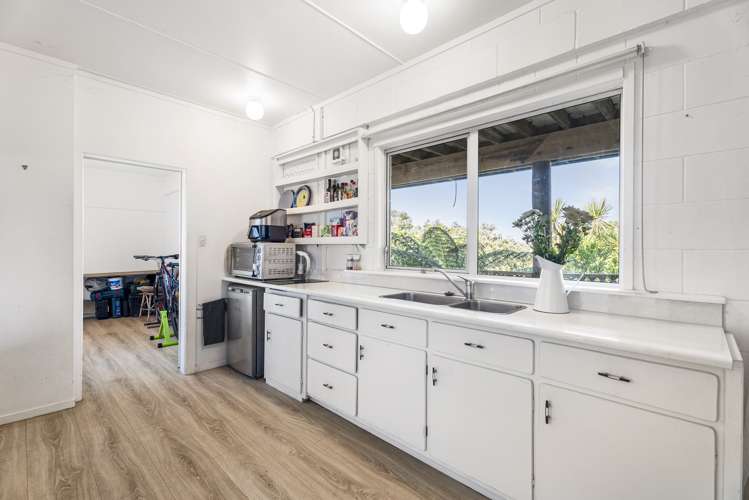 785 Whangaparaoa Road Manly_26