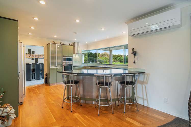 88 Boord Crescent Kumeu_11