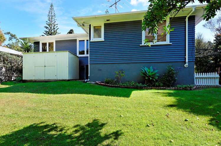 198 Woodlands Park Road Titirangi_13