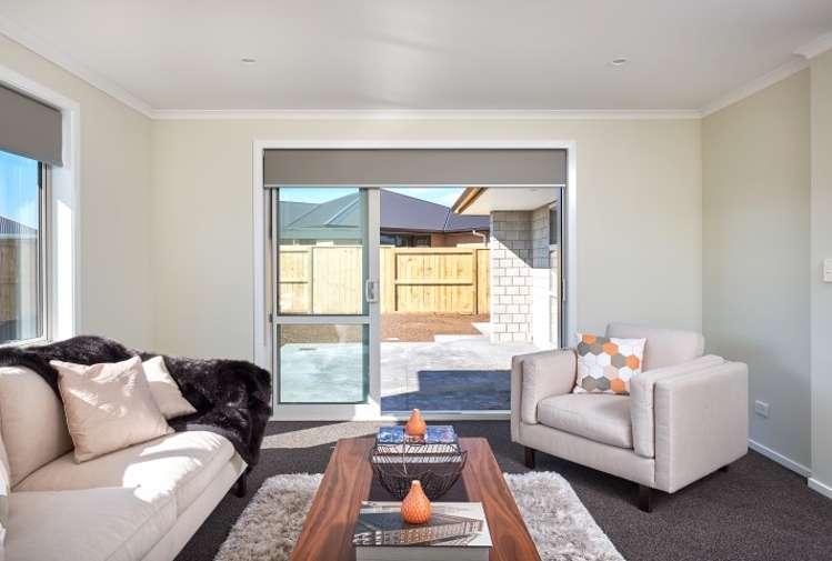 49 Kahuparere Crescent Pyes Pa_7