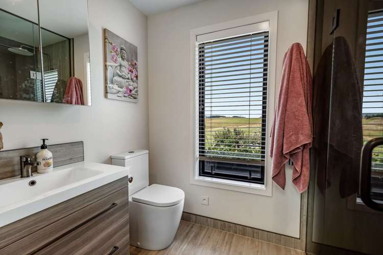 57 Beechwood Road Feilding_23