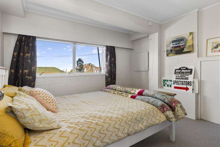 12 Wheretia Street Central_27