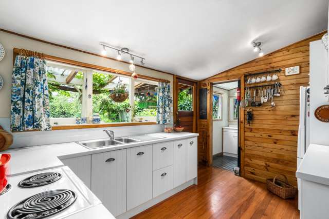 16 Laing Crescent Heathcote Valley_1