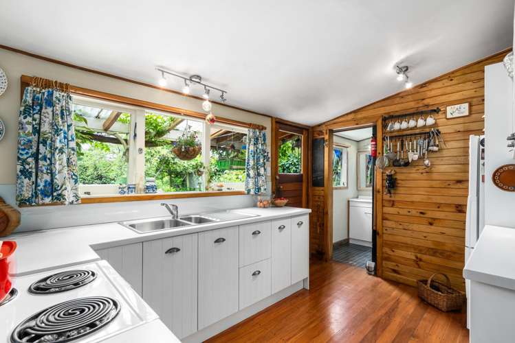 16 Laing Crescent Heathcote Valley_1