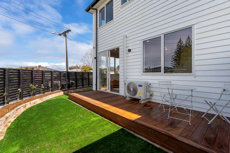38 Antrim Crescent Otara_27