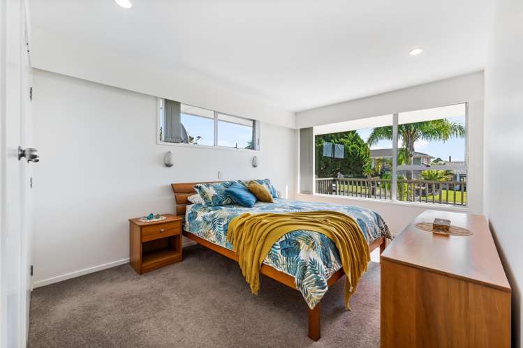 17 Tanoa Place Glendene_9