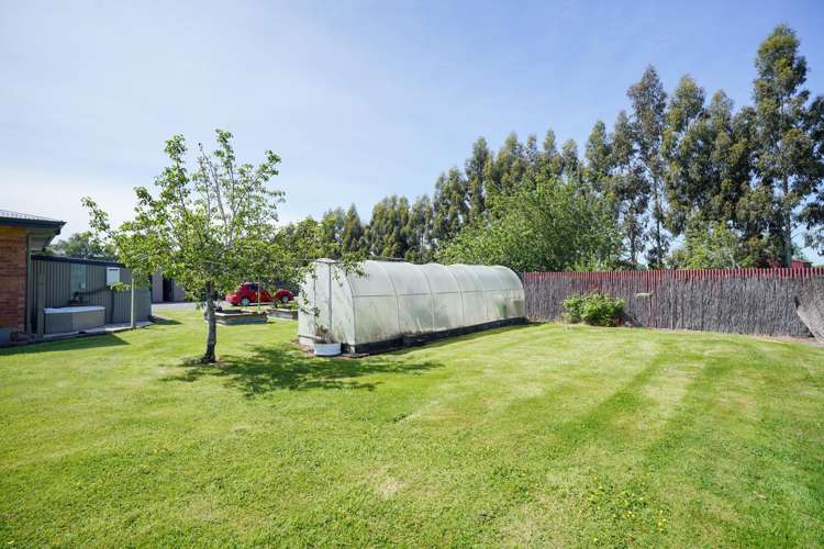 20 Cross Road Winton_15