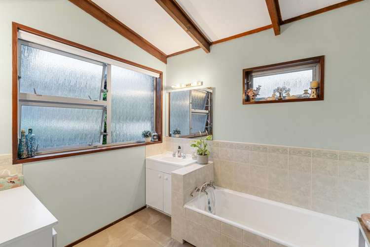 44 Margaret Road Bellevue_13