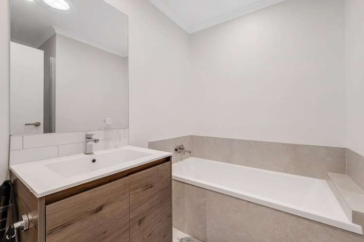 2 Tuhono Lane Northcote_18
