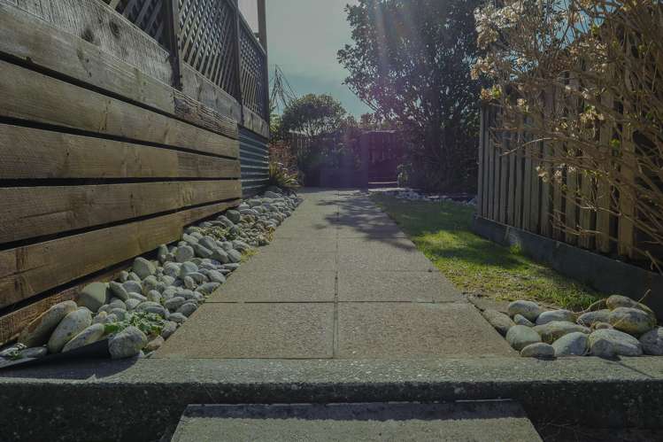 32 Domett Esplanade Cobden_15