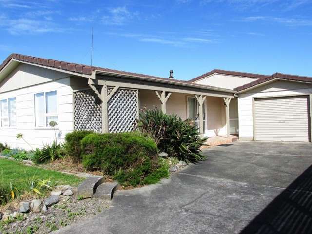 65 Kahukura Avenue Waitarere Beach_3